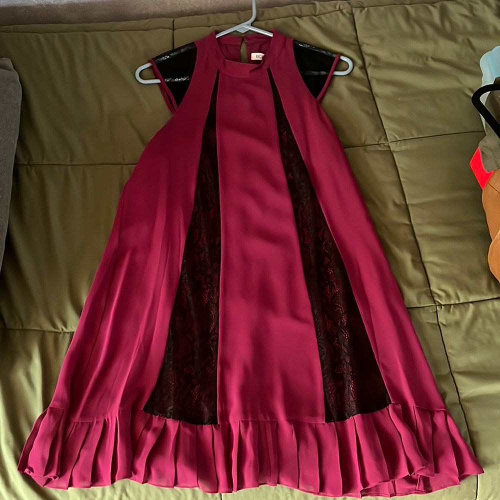Halter clasp midi dress